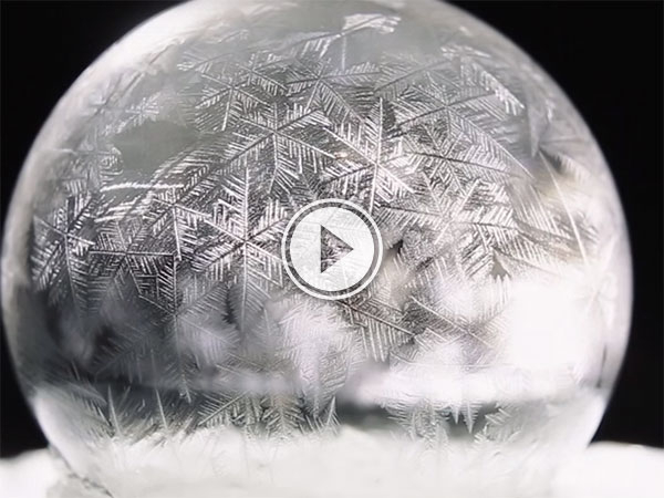 Freezing soap bubbles (Video)