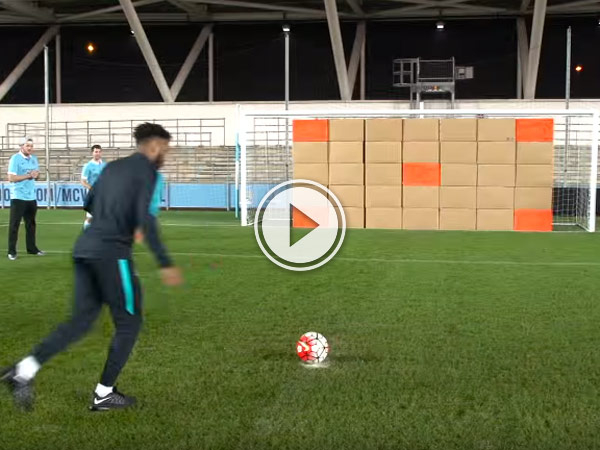 The dude perfect guy make awesome video with Arsenal and Man city.