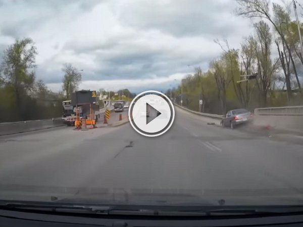 Dash cam catches potential drunk driver crashing (Video)
