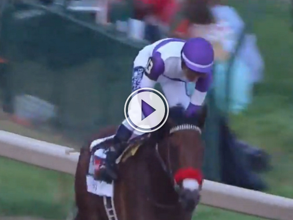 A Canadian horse wins one of horse racing's biggest events! (Video)