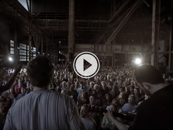 Sometimes you just need a thousand voices singing together... (Video)
