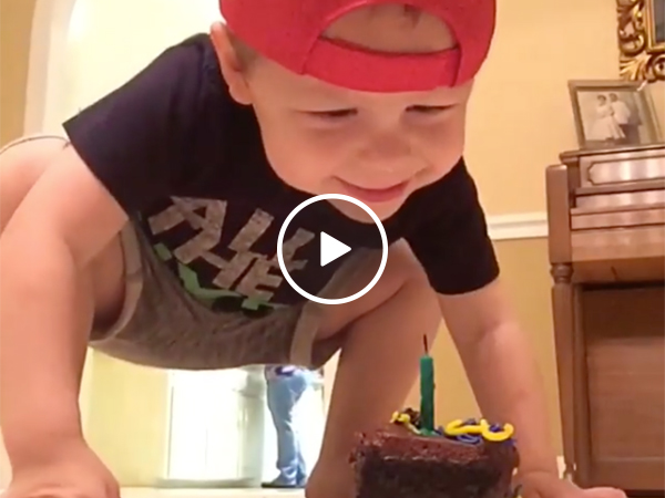 Kid has cute celebration over soccer trick shot