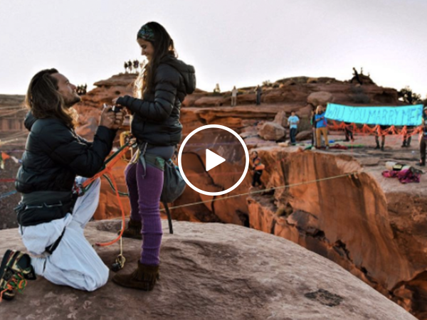Slack liner proposal is as extreme as his hobby (Video)