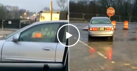 Waking up a drunk driver... What could POSSIBLY go wrong? (Video)